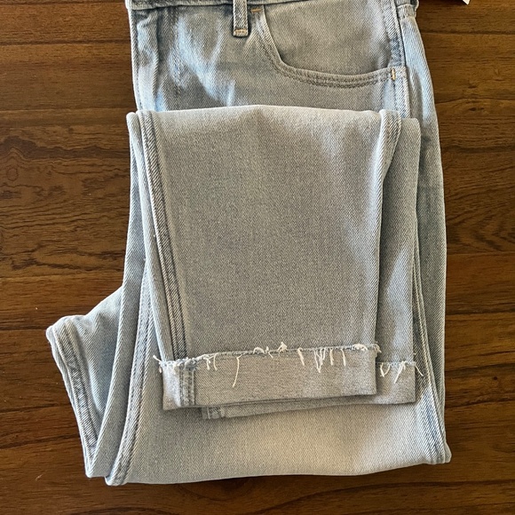 Ultra High-Rise Mom Jean - Picture 2 of 2